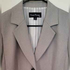 Evan Picone Women's Elegant Gray Blazer